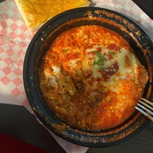 Lasagna and garlic bread.