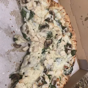 Large pizza Bianca with chicken