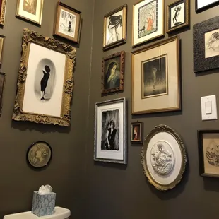 Reading area for guests