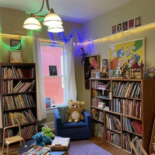 Kiddieeee room.