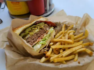 Nurd Berger Cafe