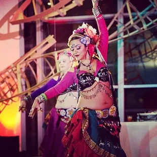 Learn a non verbal communication of vocabulary and cues!
Photo by Fred Greenwood