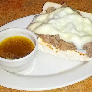 ITALIAN BEEF SANDWICH AU JUS W/MOZZARELLA CHEESE