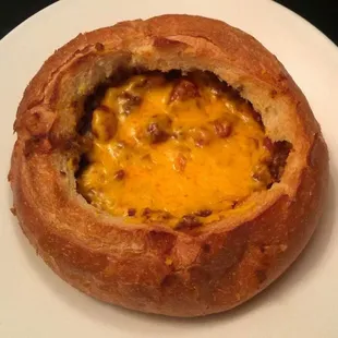 CHILI W/CHEDDAR BREAD BOWL