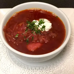 Borshcht with sour cream