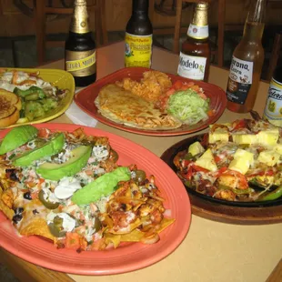 Four dinners Fajitas, Enchiladas,Nachos Supreme,Pollo Relleno