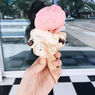 Strawberry and caramel ice cream double scoop ($5)