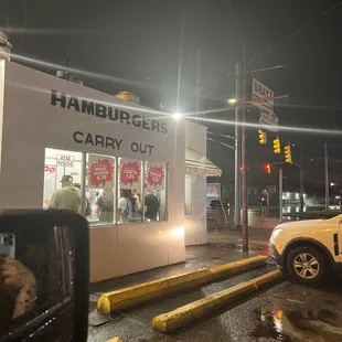 Brayz building and carry out line.