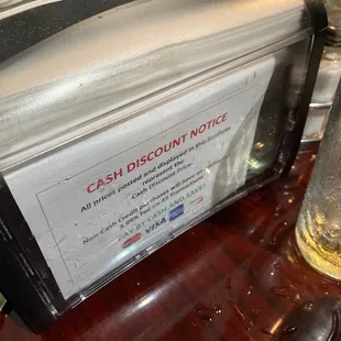 a cash discount notice on a toaster