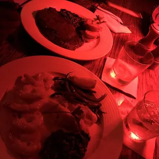 Roasted Boneless Angus Prime Rib