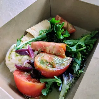 Heirloom Tomato & Burrata