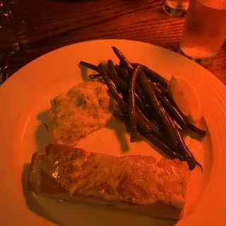 Grilled Salmon Filet