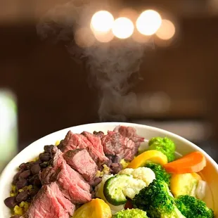 beef, broccoli, and carrots