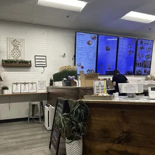 sushi and sashimi, interior