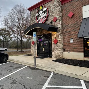 the entrance to the restaurant