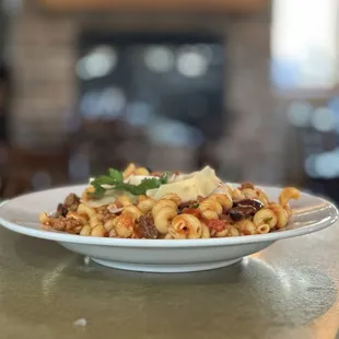 Cavatappi alla Puttanesca con Salsiccia