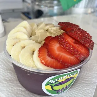 Açaí smoothie bowl, made-to-order &amp; completely vegan! Matthew was very receptive to my questions &amp; wanted my experience to be perfect.