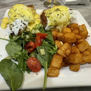 Crab Cake Eggs Benedict