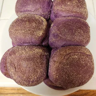 Ube Pandesal