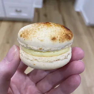 Crème Brûlée Parisian Macaron