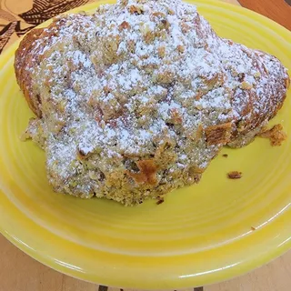 Pistachio Croissant