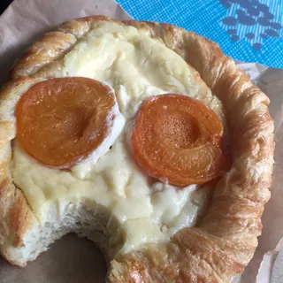 Apricot Danish