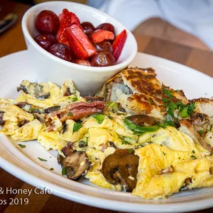 Spicy Mushroom Bacon Scramble