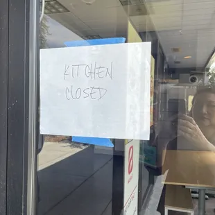 Kitchen Closed but Yelp took our $.