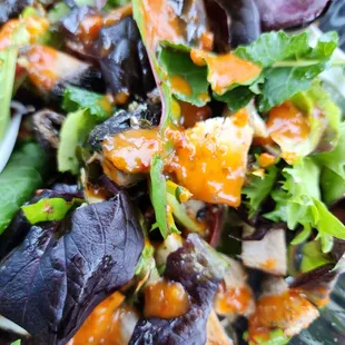 Tomato vinaigrette is pretty good, and I don't usually eat salad dressings.