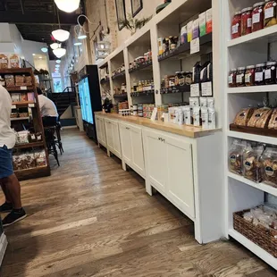 donuts, interior