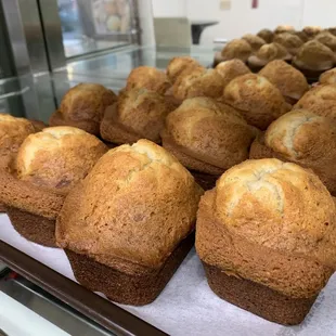 Mini banana bread loaves