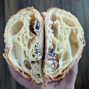 Ricotta croissant