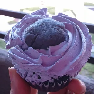 Ube cupcake