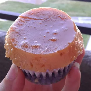 Ube flan cupcake