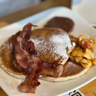 Nutella Peaches Pancakes