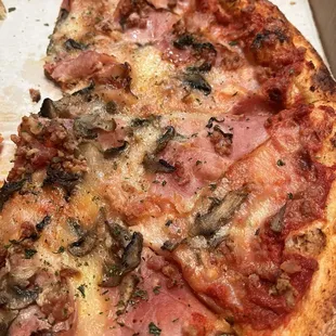 4. Carbonara Pizza