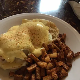 Smoked Salmon Benedict