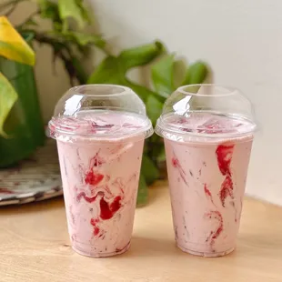 strawberry lassi x2 (08/2023)