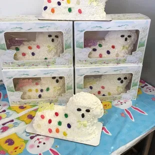 a cake in the shape of a sheep