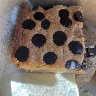 Peanut Butter Blondie