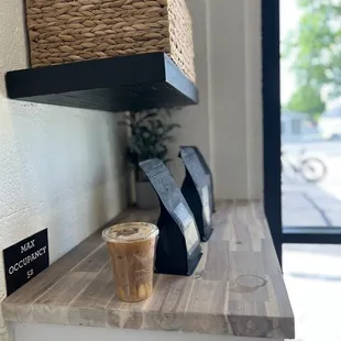 Iced caramel praline latte