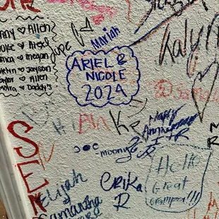 Scribble wall