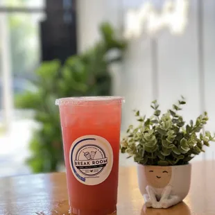 Pomegranate Cosmo - Energy Tea Refresher