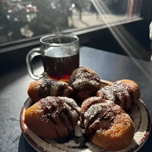 5 Piece Beignets