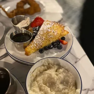 Grits &amp; French Toast