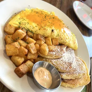 Ham Omelet w/Breakfast Fries &amp; Mallorca Toast