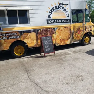 Get there early for oxtail bowls