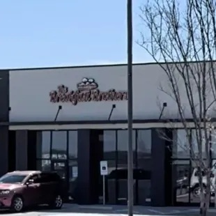 the outside of the restaurant