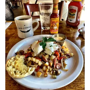 HOUSE HASH &amp; Coffee.PrettyGood! Breakfast House. Chicago, IL. Breakfast Lunch Brunch. Nice Clean Cozy Place. Great Food Super Service!Cool!