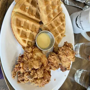 CHICKEN WAFFLES